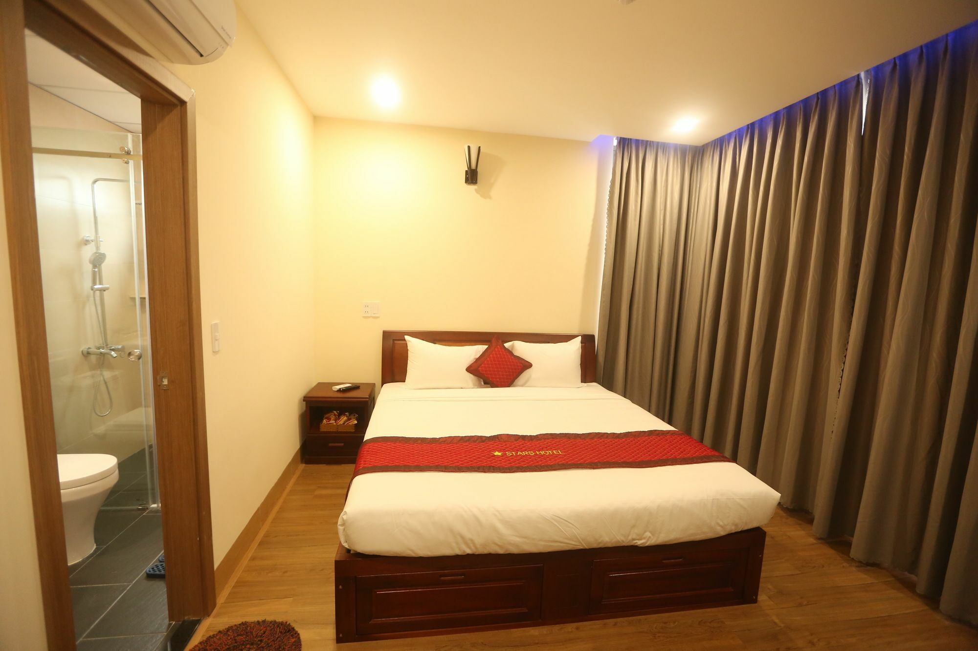Stars Hotel Da Nang Exterior photo